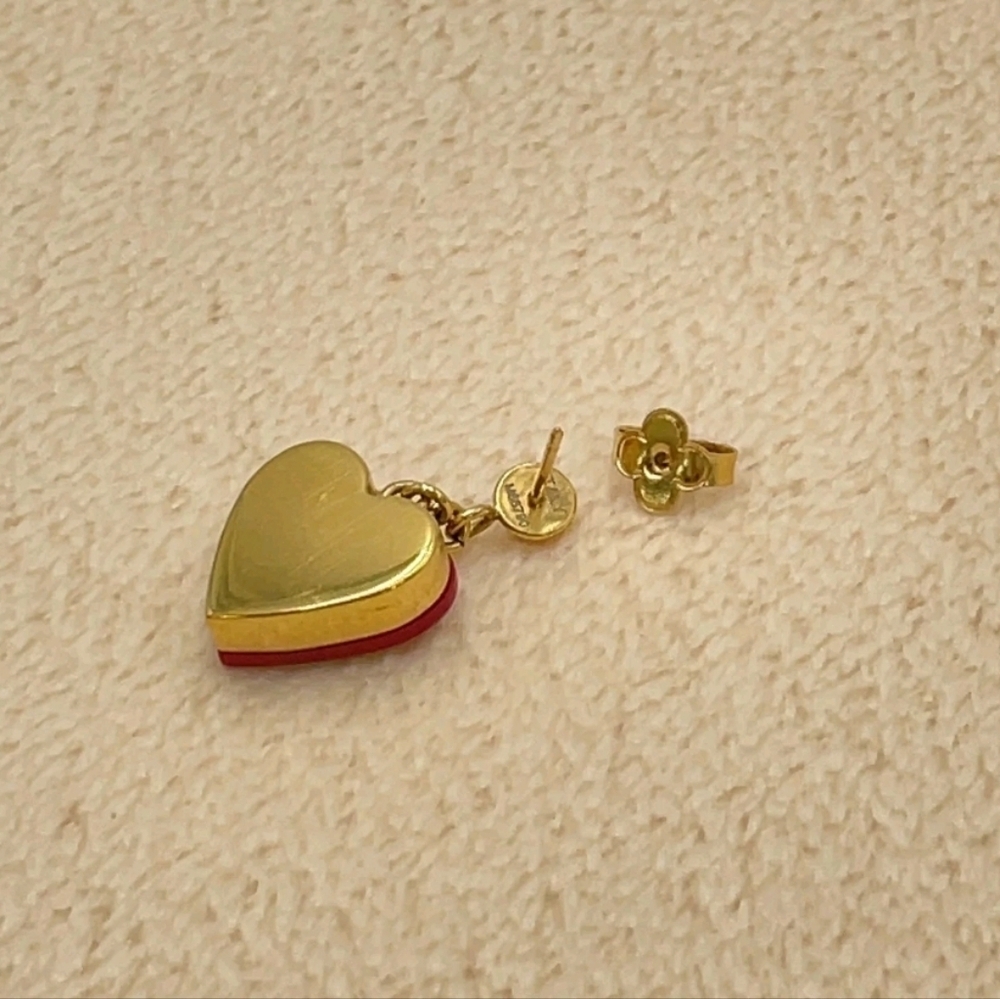 Louis Vuitton Pomme D'Amour Lock Me Heart Drop Earrings - Picture 10 of 16
